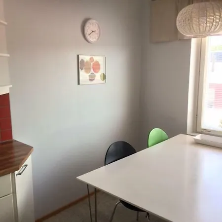 Vanhatie 44